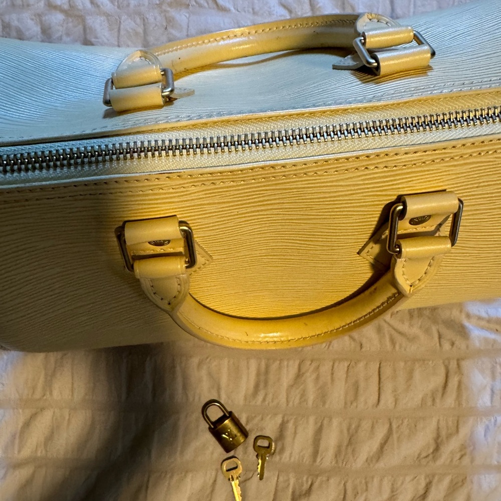 LOUIS VUITTON CLASSIC SPEEDY 25 EPI LEATHER HANDBAG - Picture 5 of 16